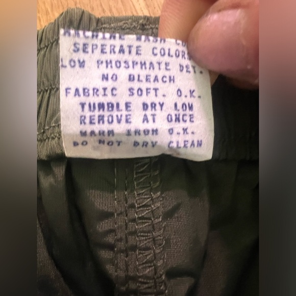 MOCEAN | women’s nwot | utility cargo shorts | large | uniform green, mid-thigh - Picture 5 of 7